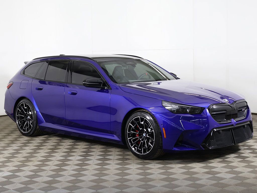 Used 2025 BMW M5 Touring image 64
