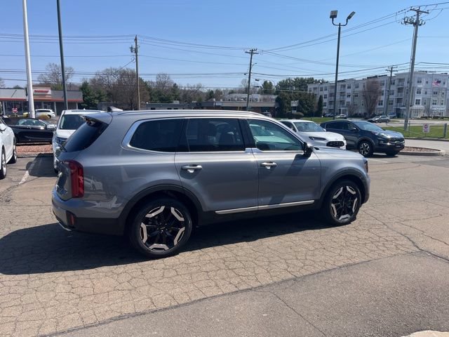 Used 2025 Kia Telluride S AWD/4WD image 19