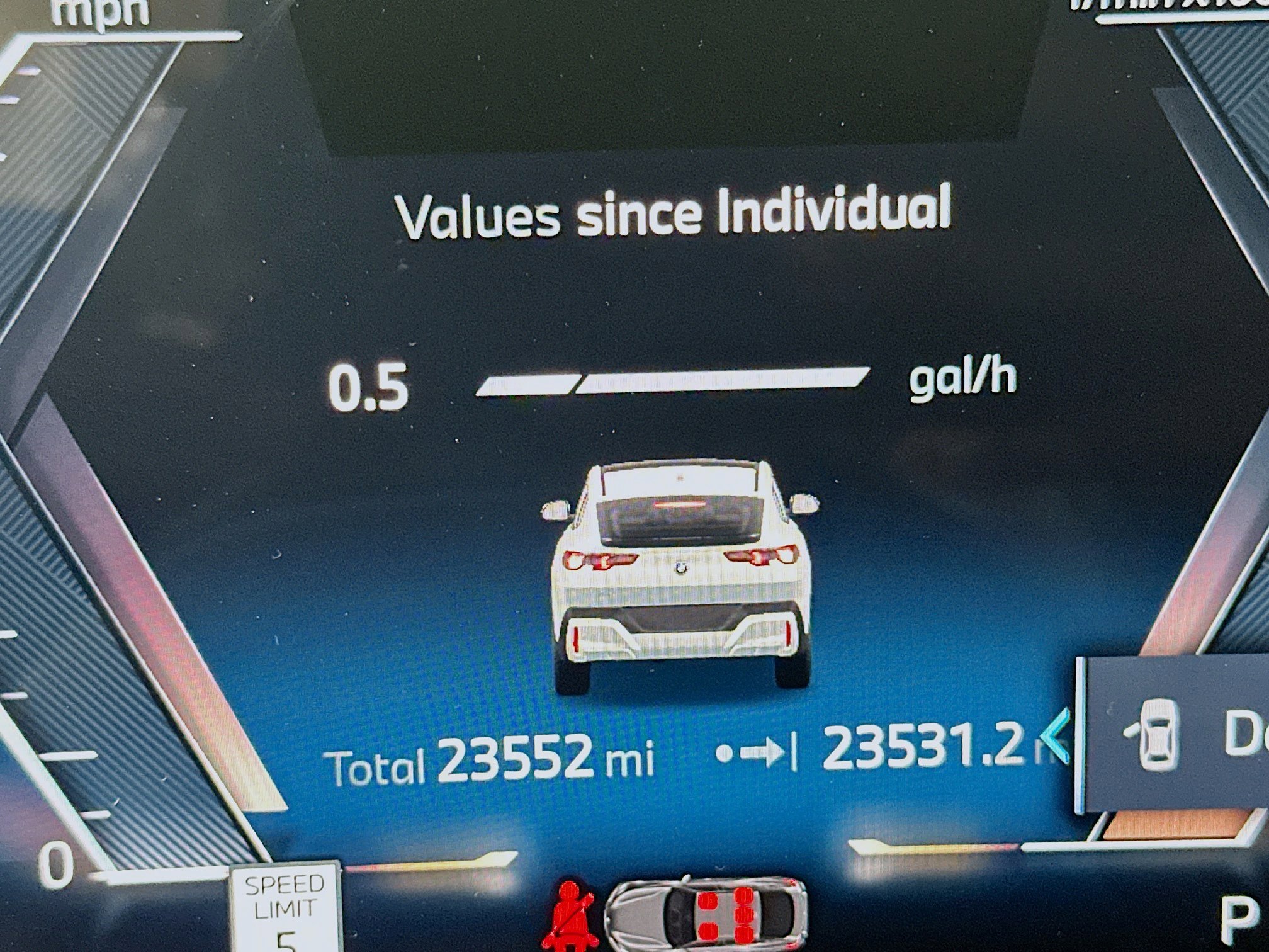 Used 2025 BMW X2 xDrive28i image 19