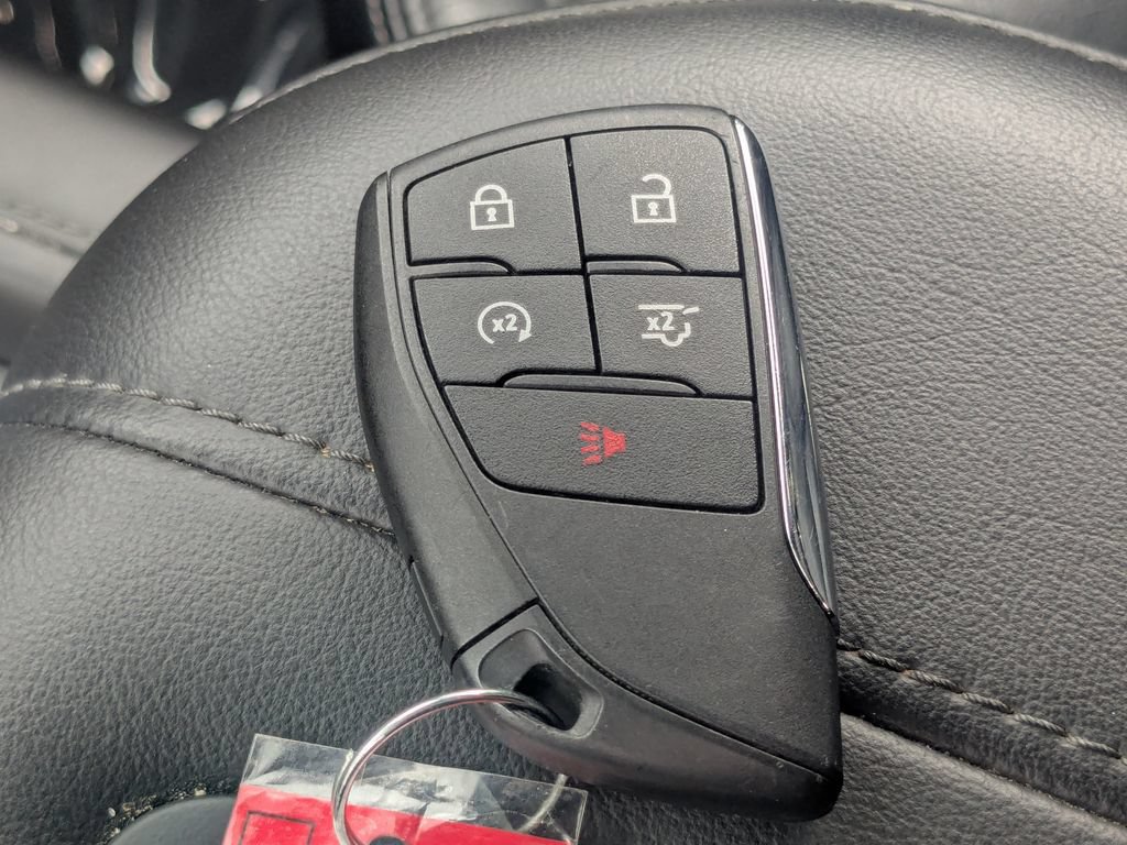 Used 2022 GMC Yukon XL SLE w/ Gmc Pro Safety Plus Package RWD image 15