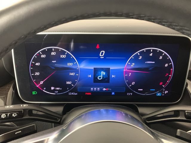 Used 2025 Mercedes-Benz GLC 300 4MATIC image 19