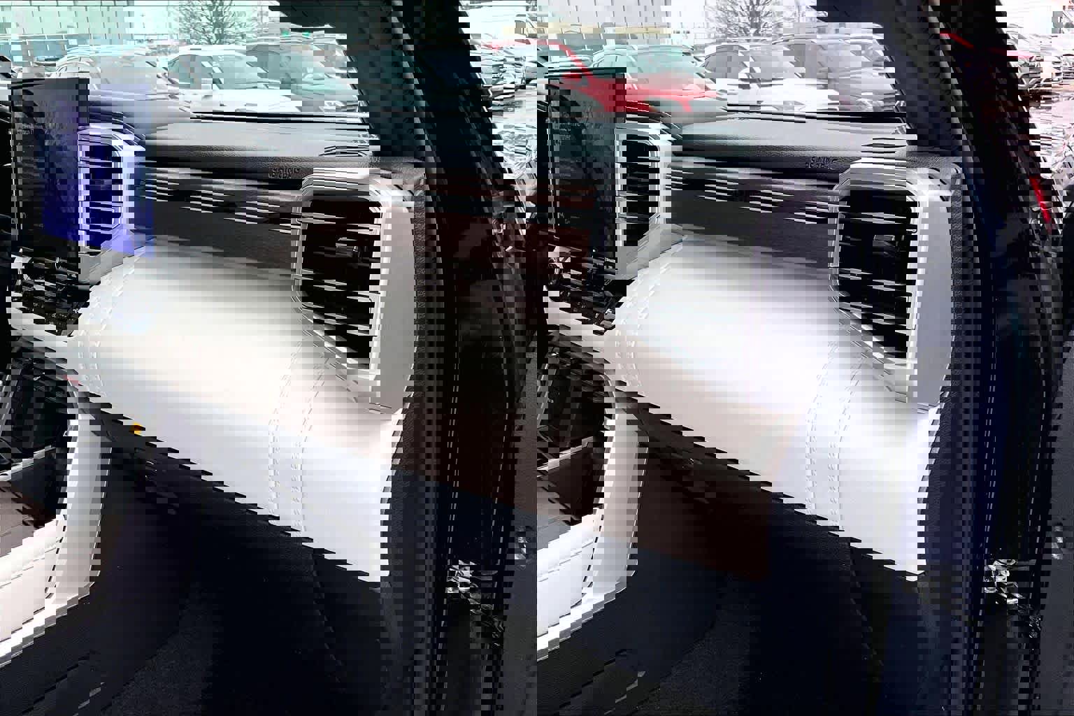 Certified 2024 Toyota Sequoia Capstone AWD/4WD image 19