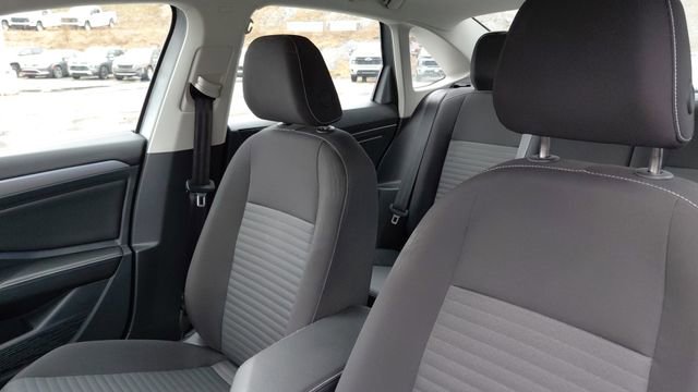 Used 2024 Volkswagen Jetta S image 25