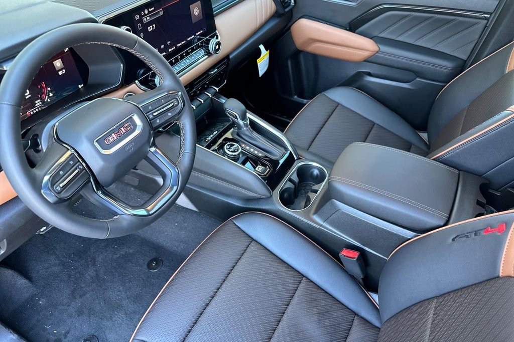 New 2026 GMC Canyon AT4 w/ Nightfall Edition AWD/4WD image 8
