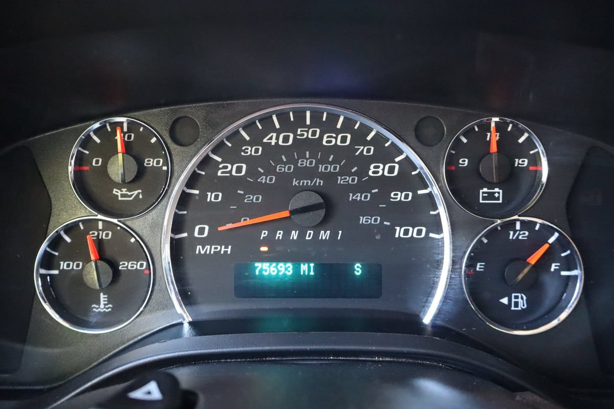 Used 2016 Chevrolet Express 3500 LT w/ LT Preferred Equipment Group RWD image 33