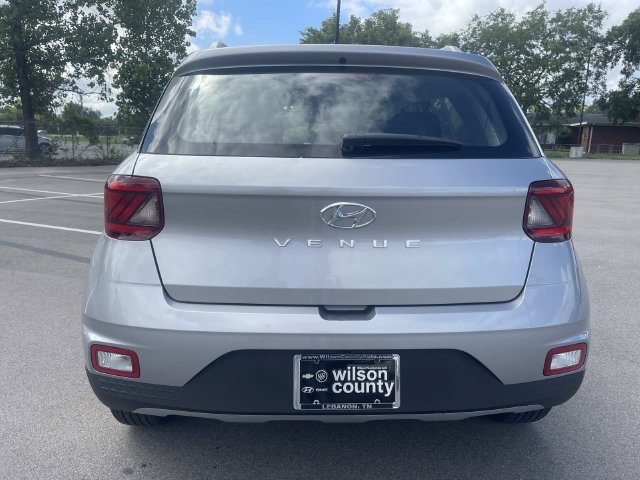 New 2026 Hyundai Venue SEL FWD image 4