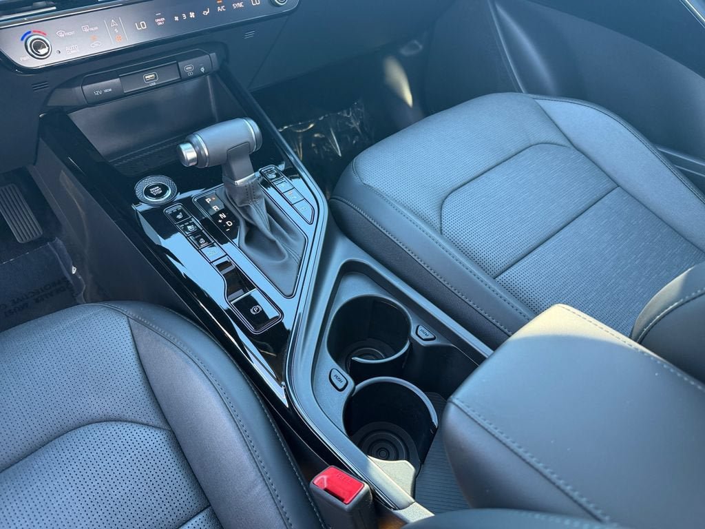 Used 2025 Kia Niro FWD image 18