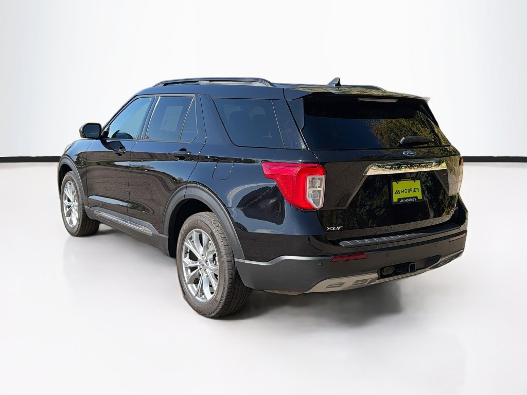 Used 2023 Ford Explorer XLT w/ Equipment Group 202A AWD/4WD image 7