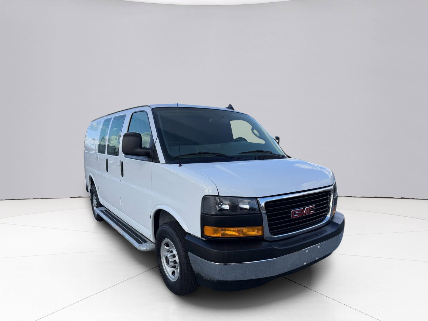 Used 2024 GMC Savana 2500 w/ Driver Convenience Package image 11