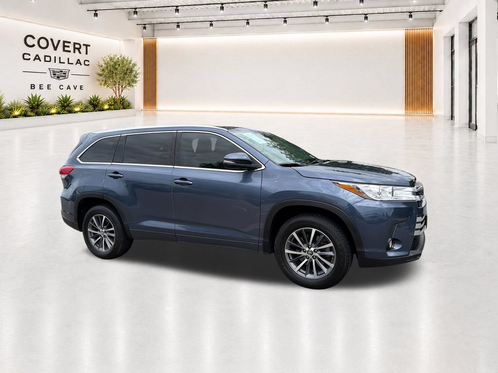 Used 2018 Toyota Highlander XLE FWD image 13