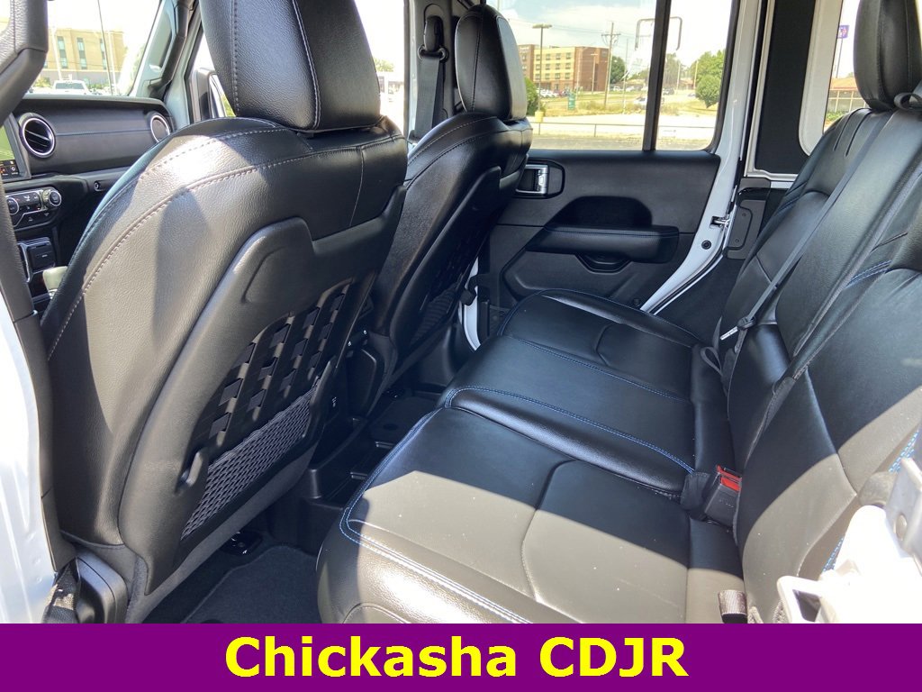New 2022 Jeep Wrangler Unlimited Rubicon 4xe w/ Cold Weather Group image 30