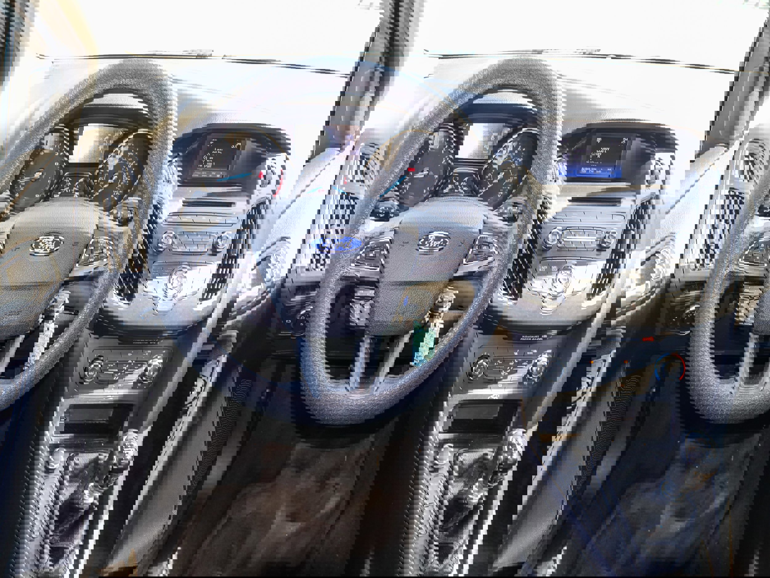 Used 2015 Ford Focus SE w/ Reverse Sensing Package image 14