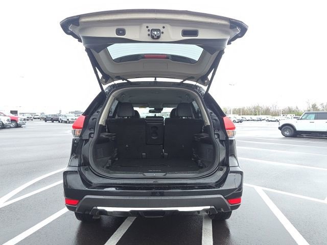 Used 2017 Nissan Rogue SL image 10