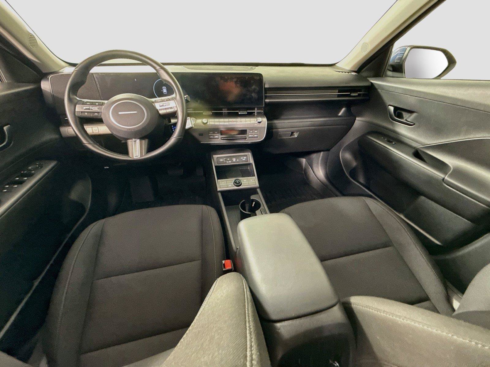 Used 2025 Hyundai Kona SEL AWD/4WD image 23
