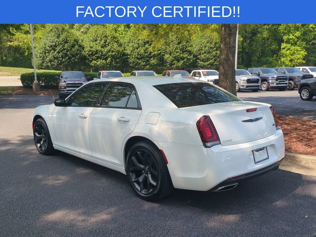Certified 2023 Chrysler 300 Touring w/ Sport Appearance Package RWD image 3