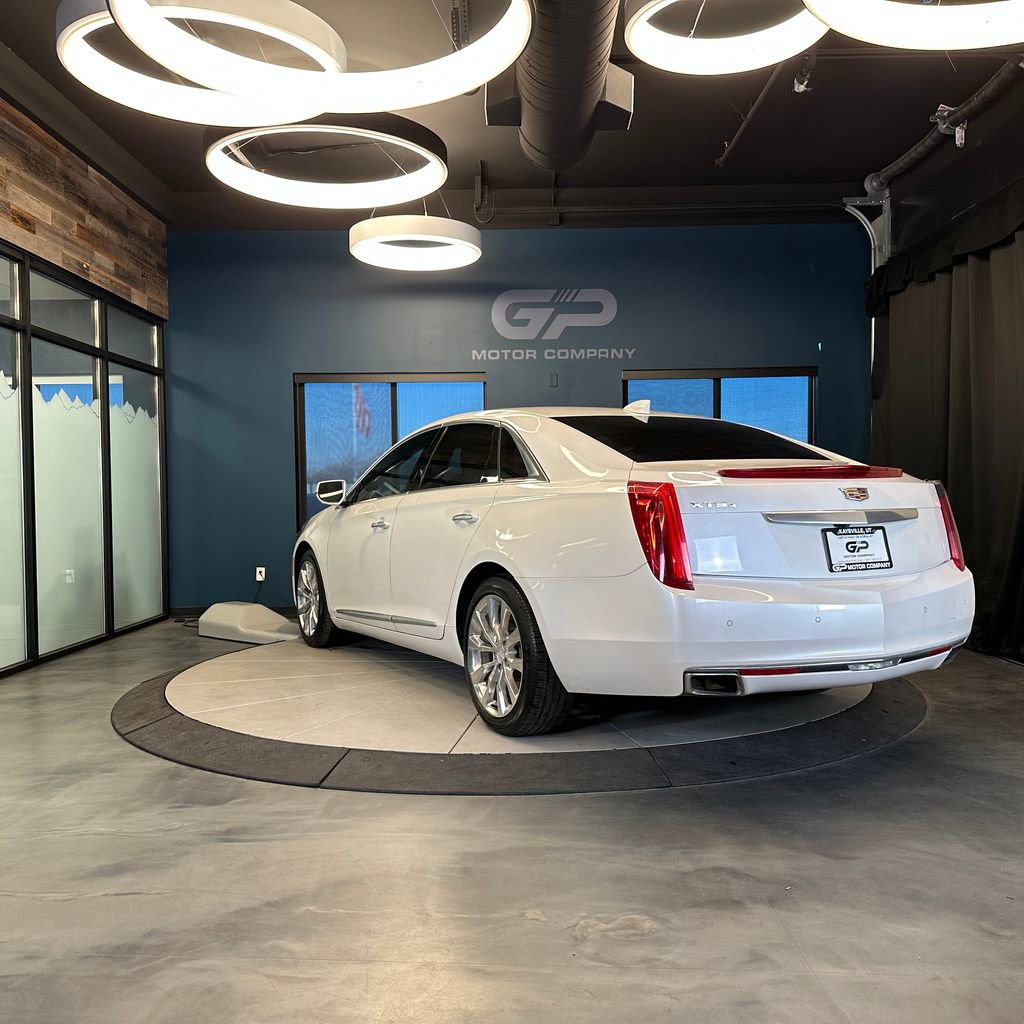 Used 2016 Cadillac XTS Premium AWD/4WD image 5