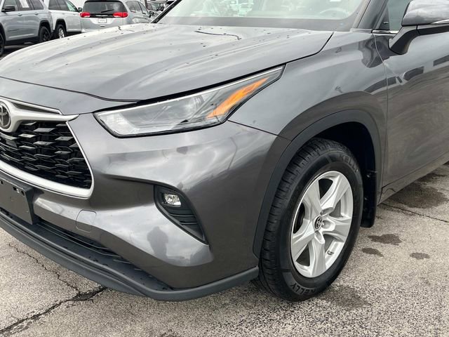 Used 2024 Toyota Highlander LE image 39