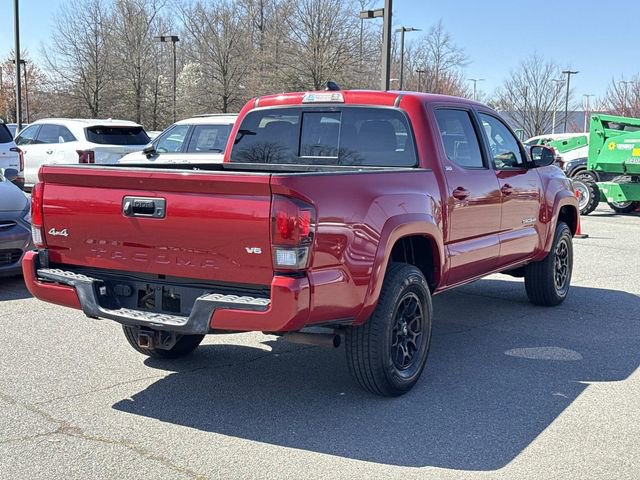 Used 2022 Toyota Tacoma SR5 w/ Technology Package AWD/4WD image 2