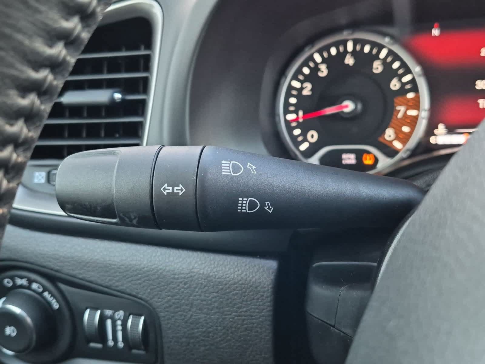 Used 2020 Jeep Renegade Limited AWD/4WD image 28