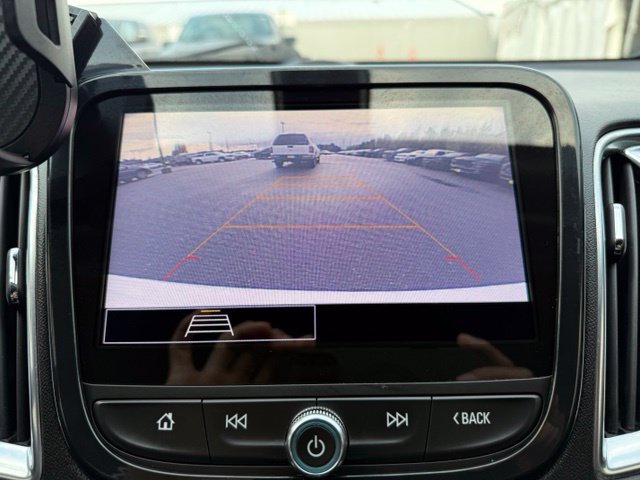 Used 2021 Chevrolet Malibu LT FWD image 27