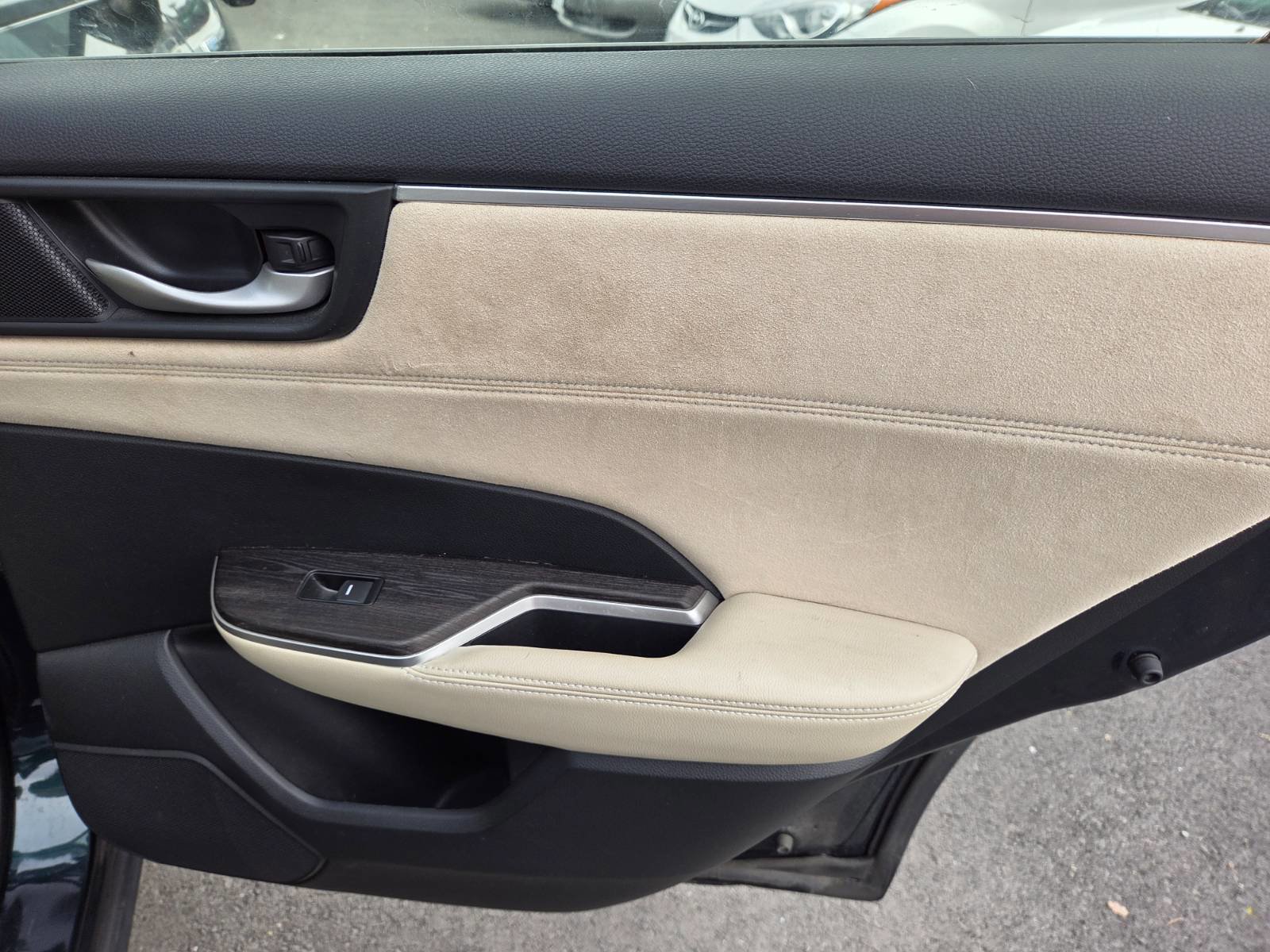 Used 2018 Honda Clarity Touring image 12