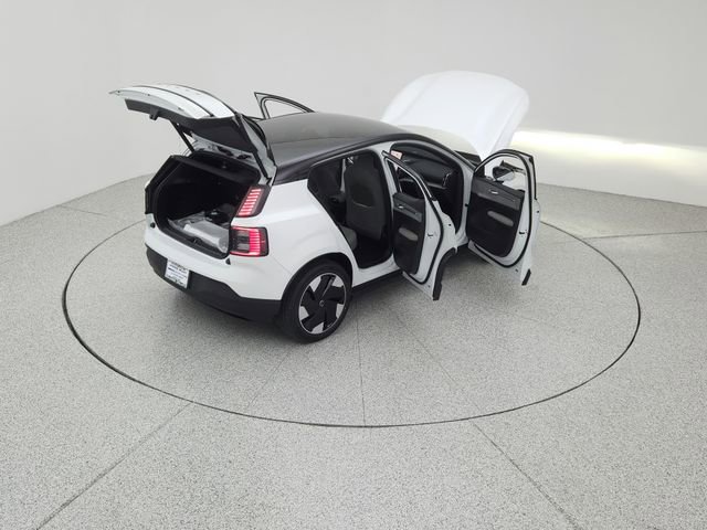 New 2026 Volvo EX30 Plus w/ Climate Package image 19