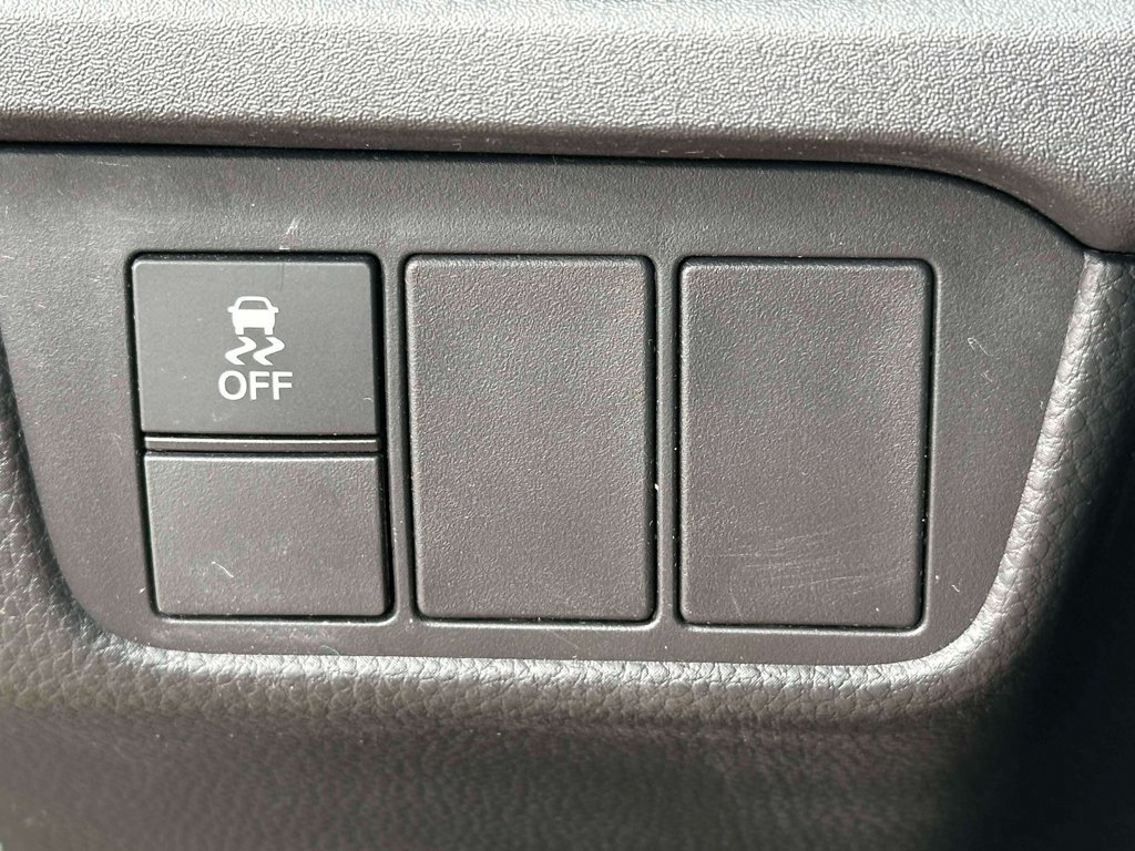 Used 2023 Honda CR-V LX image 17