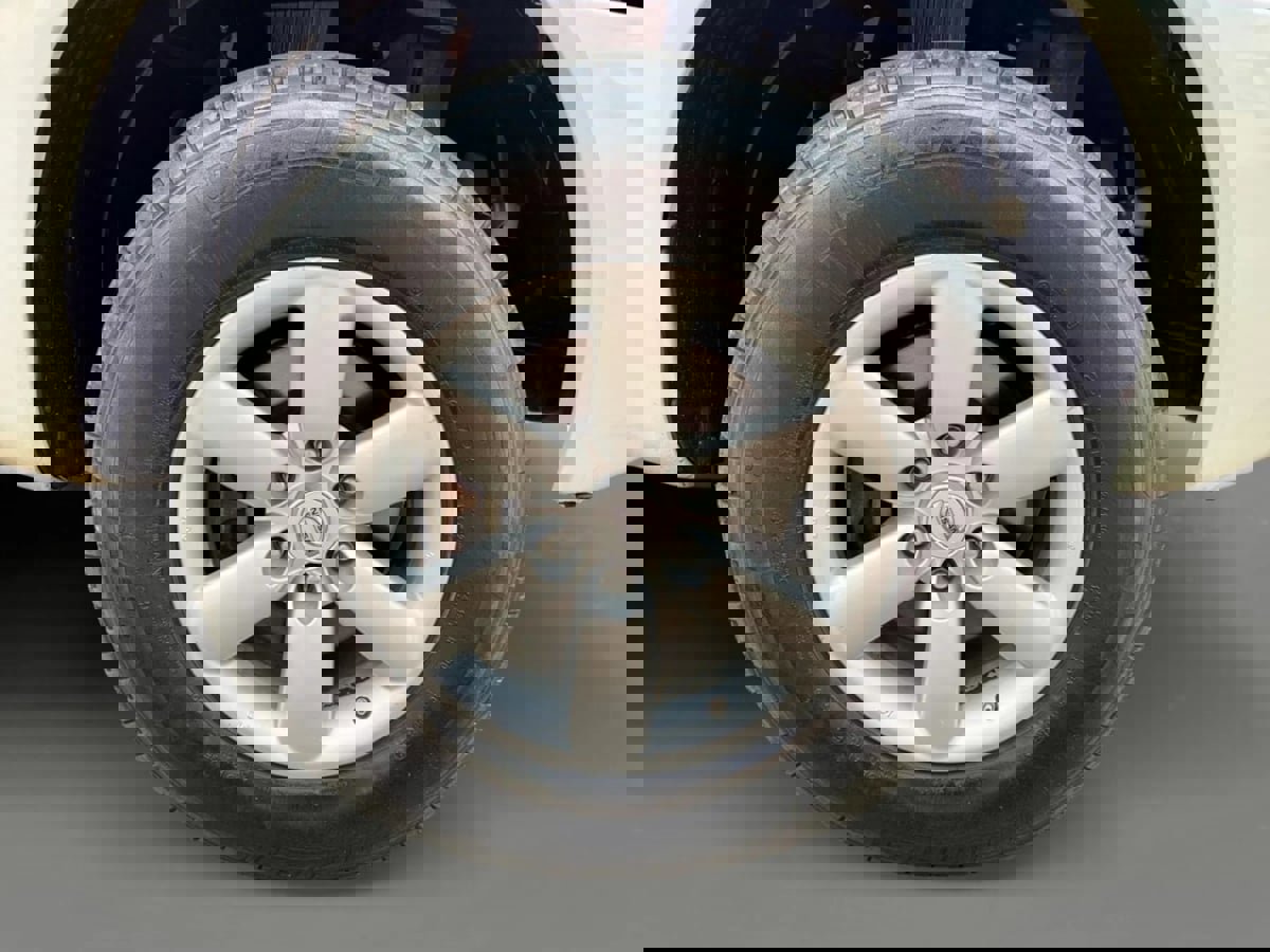 Used 2014 Nissan Titan SV w/ SV Value Truck Package image 23