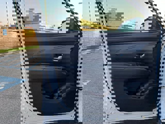 New 2026 Hyundai Tucson SE image 15