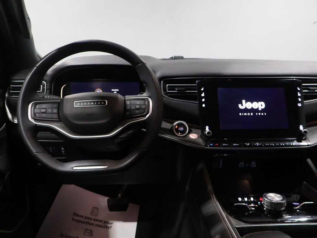 Used 2024 Jeep Wagoneer L Series III w/ Flexible Seating Group image 16