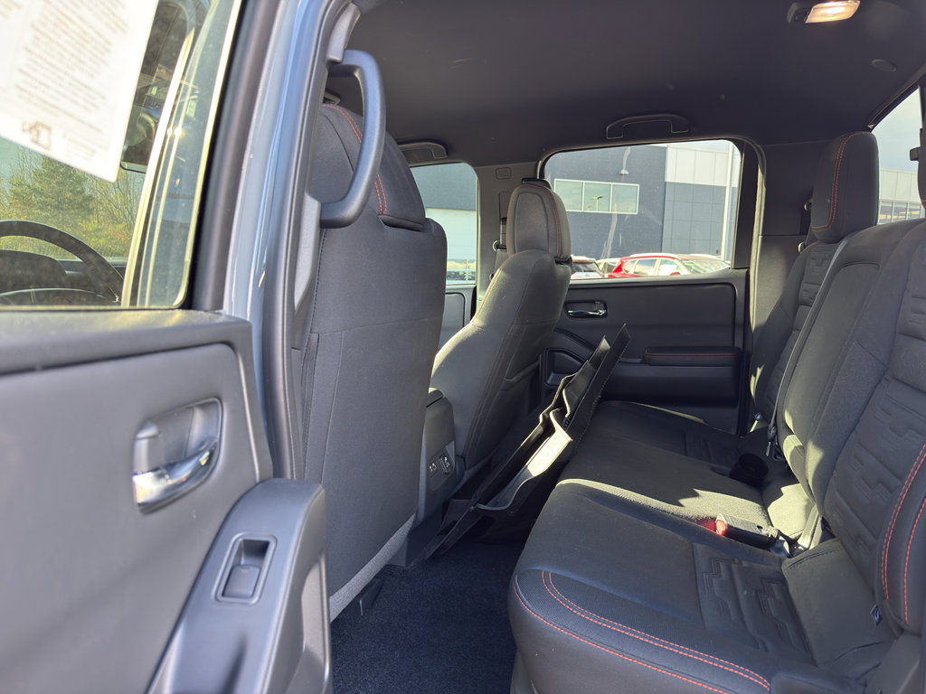 Used 2023 Nissan Frontier PRO-4X w/ Pro Convenience Package image 31