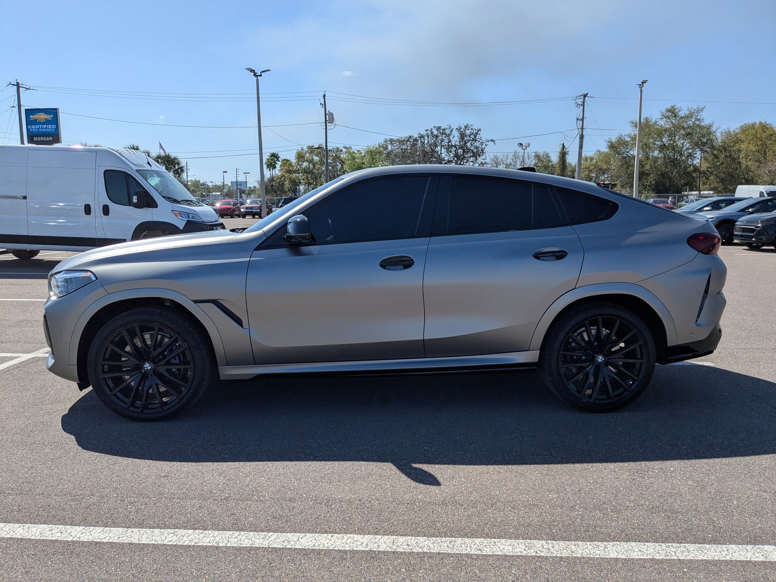 Used 2020 BMW X6 M50i w/ Executive Package AWD/4WD image 7
