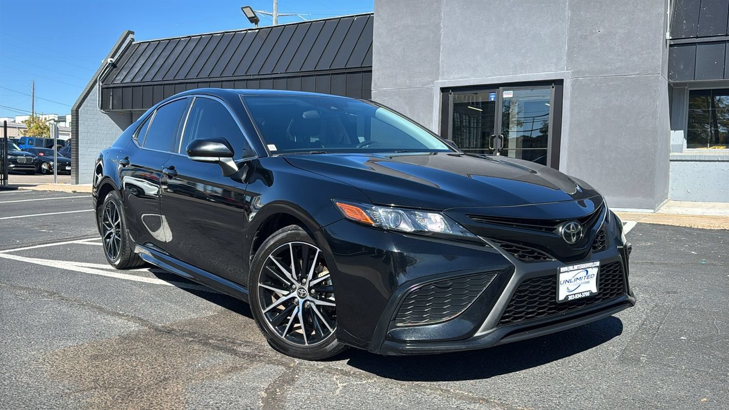 Used 2024 Toyota Camry SE