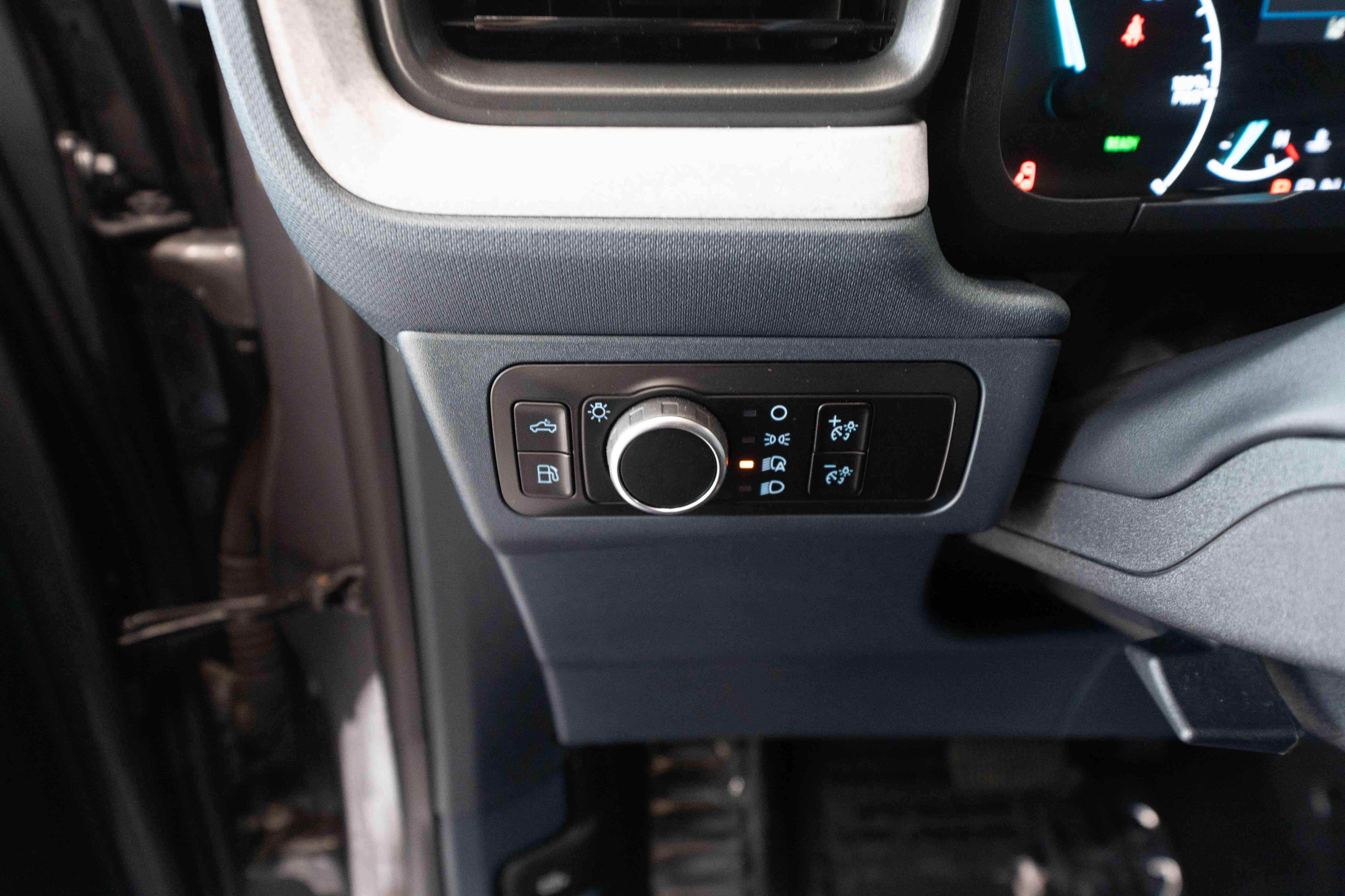 Used 2023 Ford Maverick XLT w/ XLT Luxury Package FWD image 11