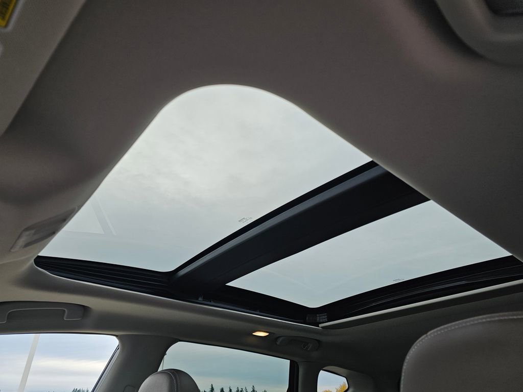 Used 2023 Nissan Murano Platinum w/ Cargo Package image 33