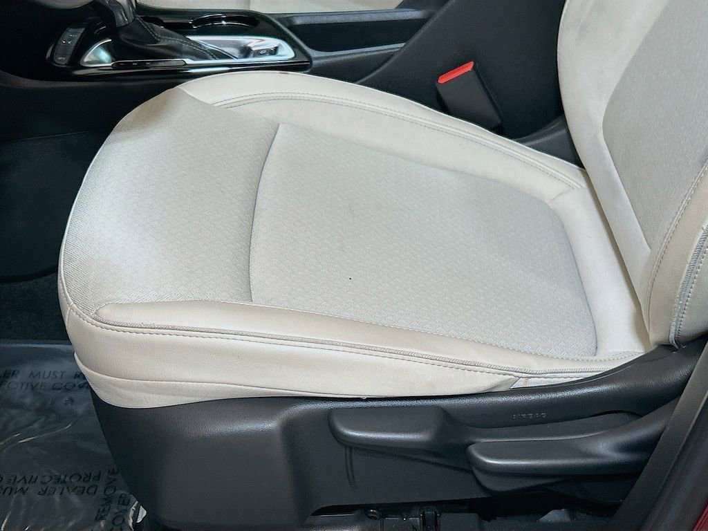 Used 2024 Buick Encore GX Preferred FWD image 16