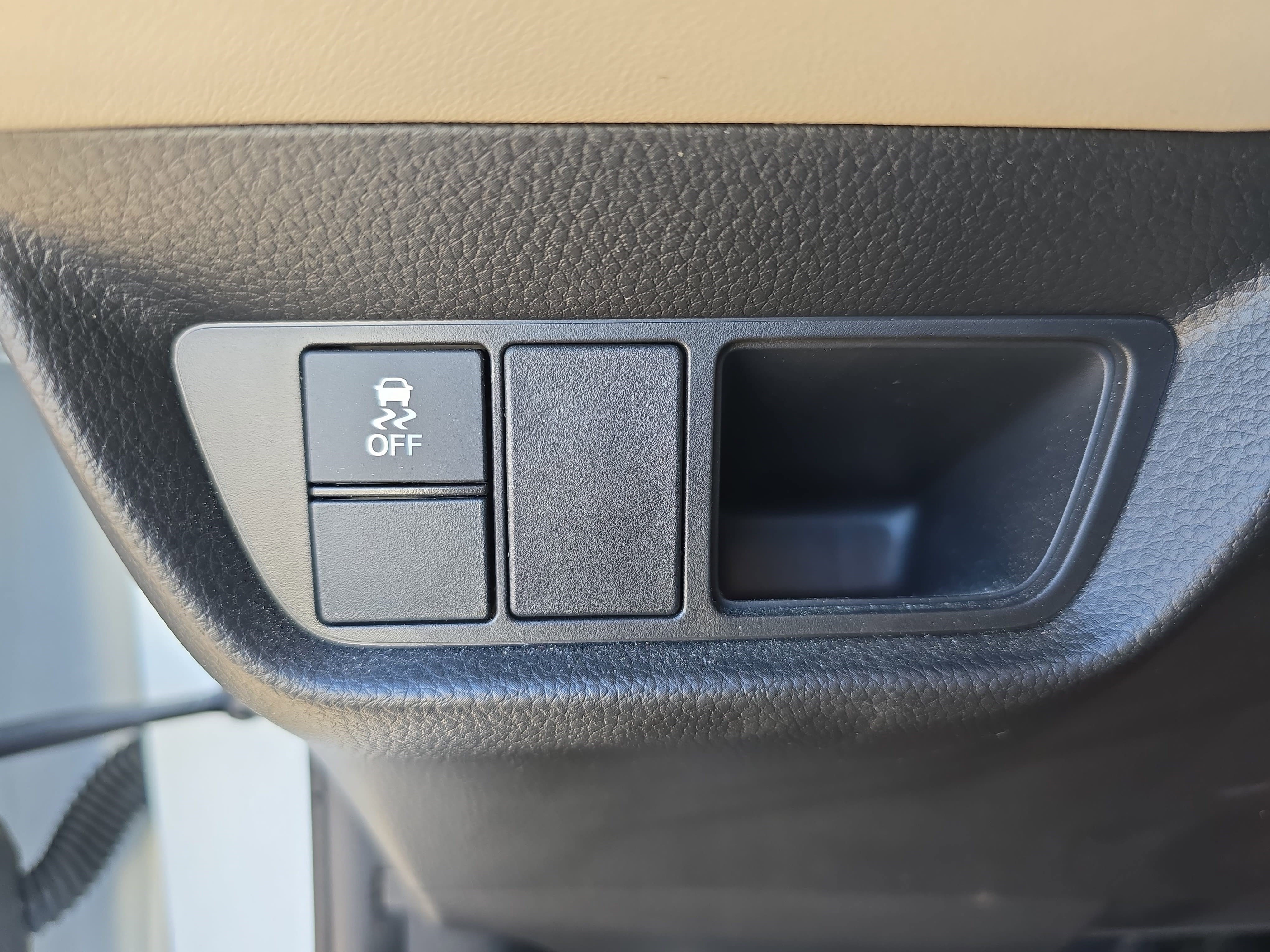 Certified 2024 Honda HR-V LX image 26