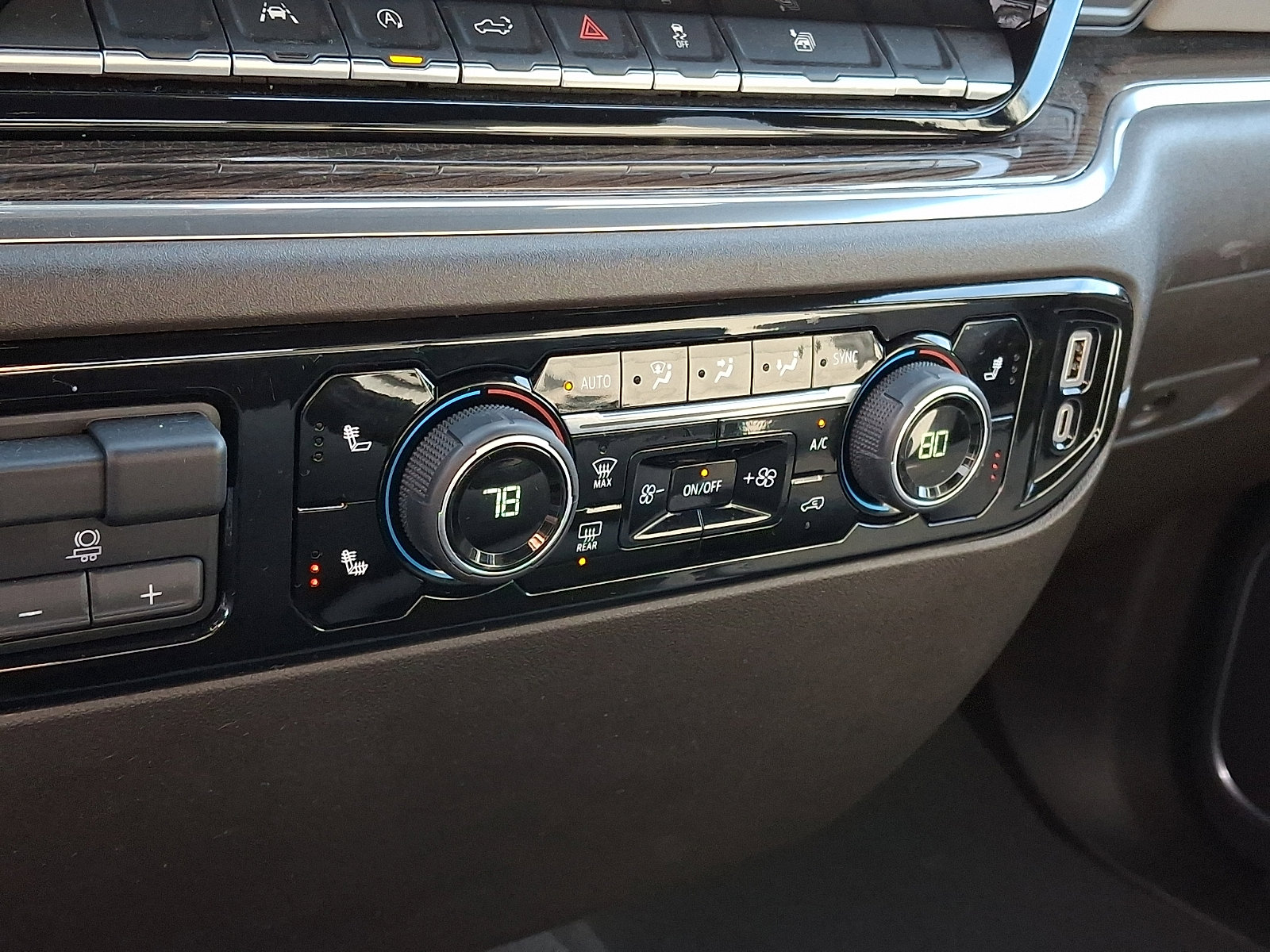 Certified 2025 Chevrolet Silverado 1500 LT image 17