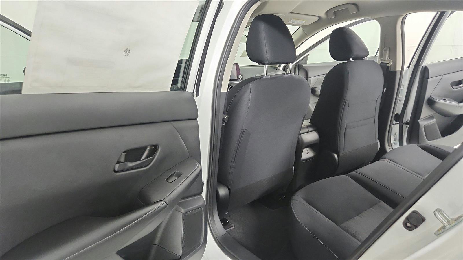 Used 2024 Nissan Sentra SV image 29