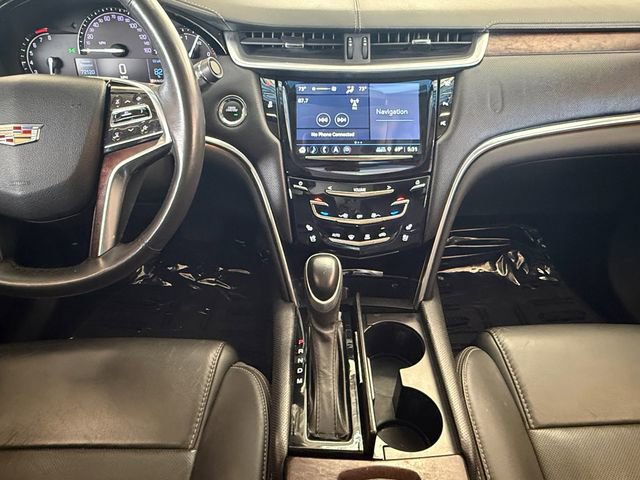 Used 2019 Cadillac XTS Luxury image 3