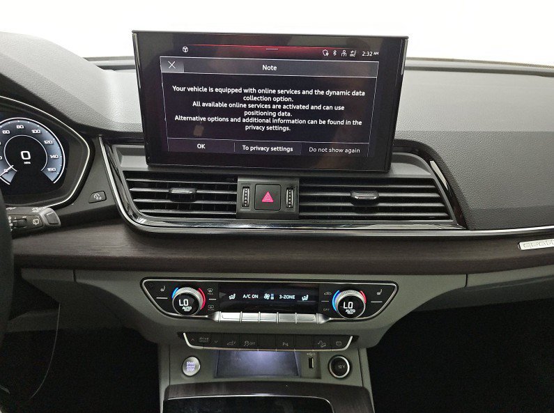 Used 2022 Audi Q5 e Premium w/ Convenience Package AWD/4WD image 5