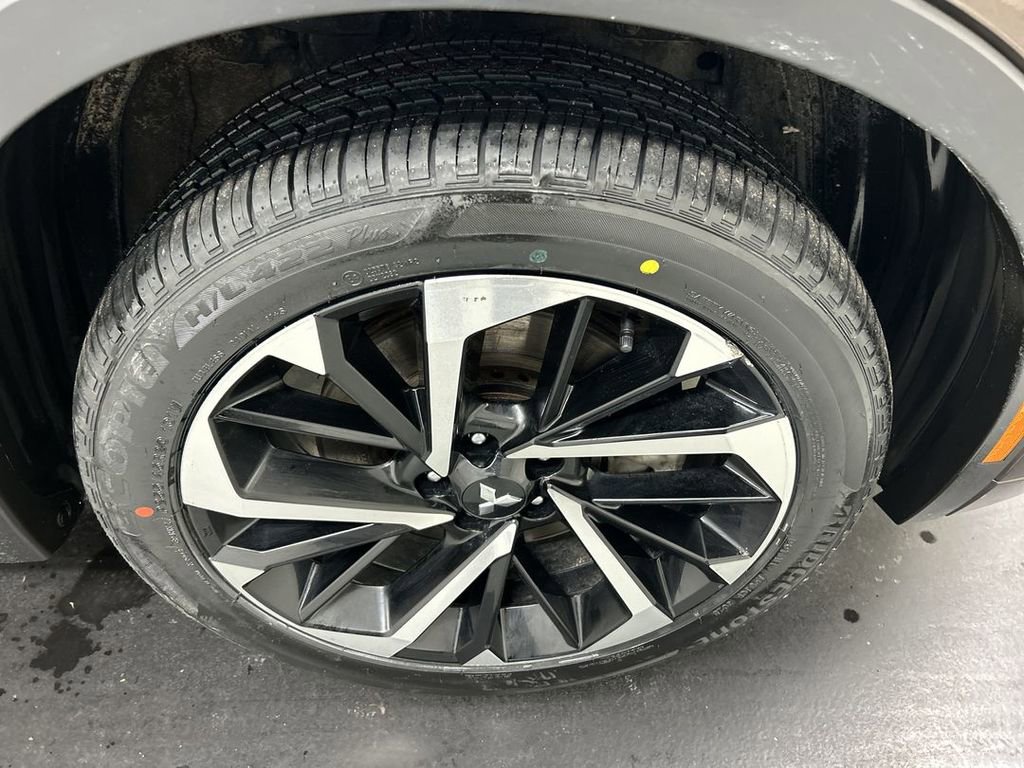 Used 2024 Mitsubishi Outlander SEL image 8