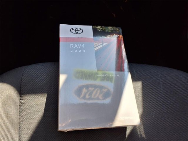 Used 2024 Toyota RAV4 XLE image 68