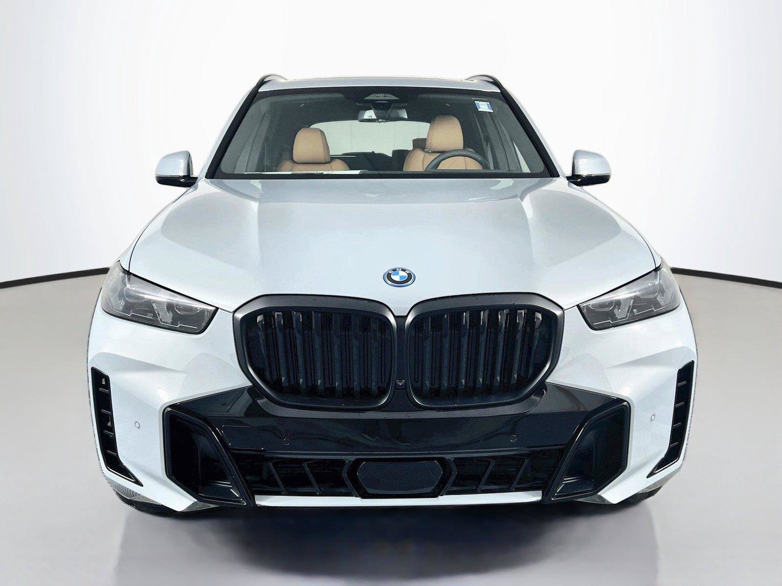 Used 2026 BMW X5 xDrive50e w/ Executive Package AWD/4WD image 9