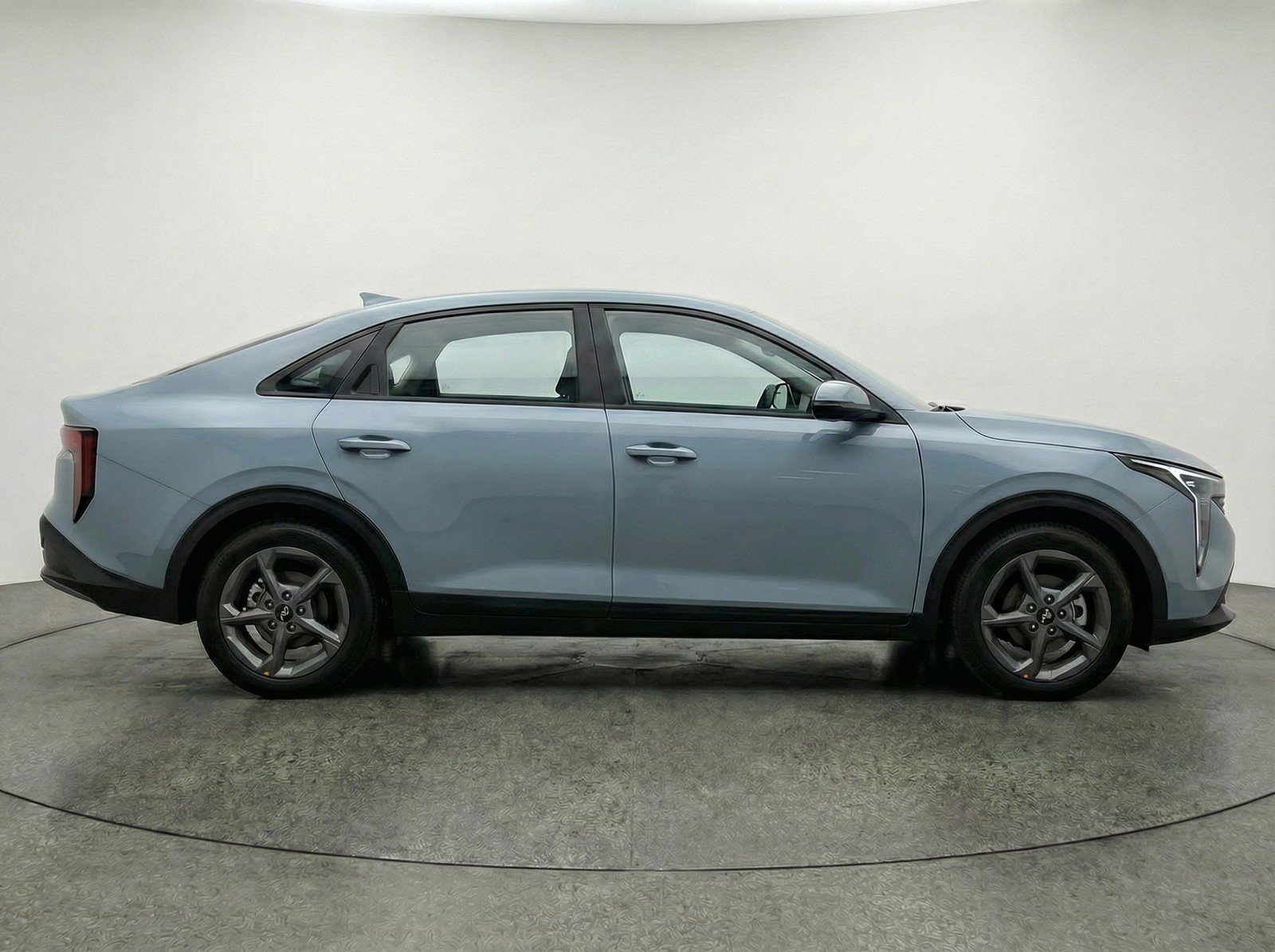 Used 2025 Kia K4 LXS image 11