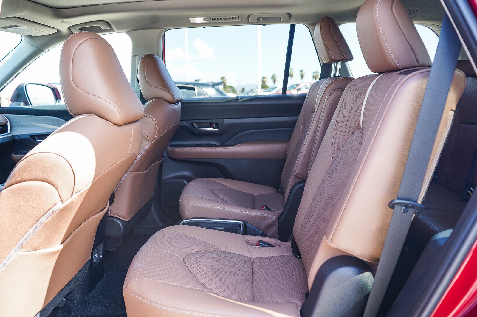 Certified 2025 Toyota Grand Highlander AWD image 19