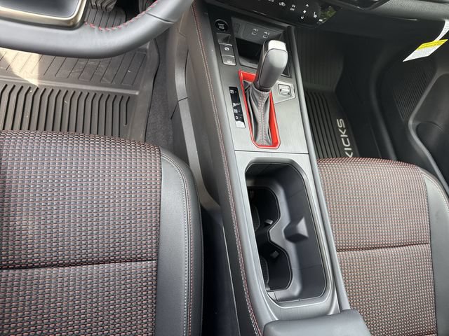 New 2026 Nissan Kicks SR FWD image 22