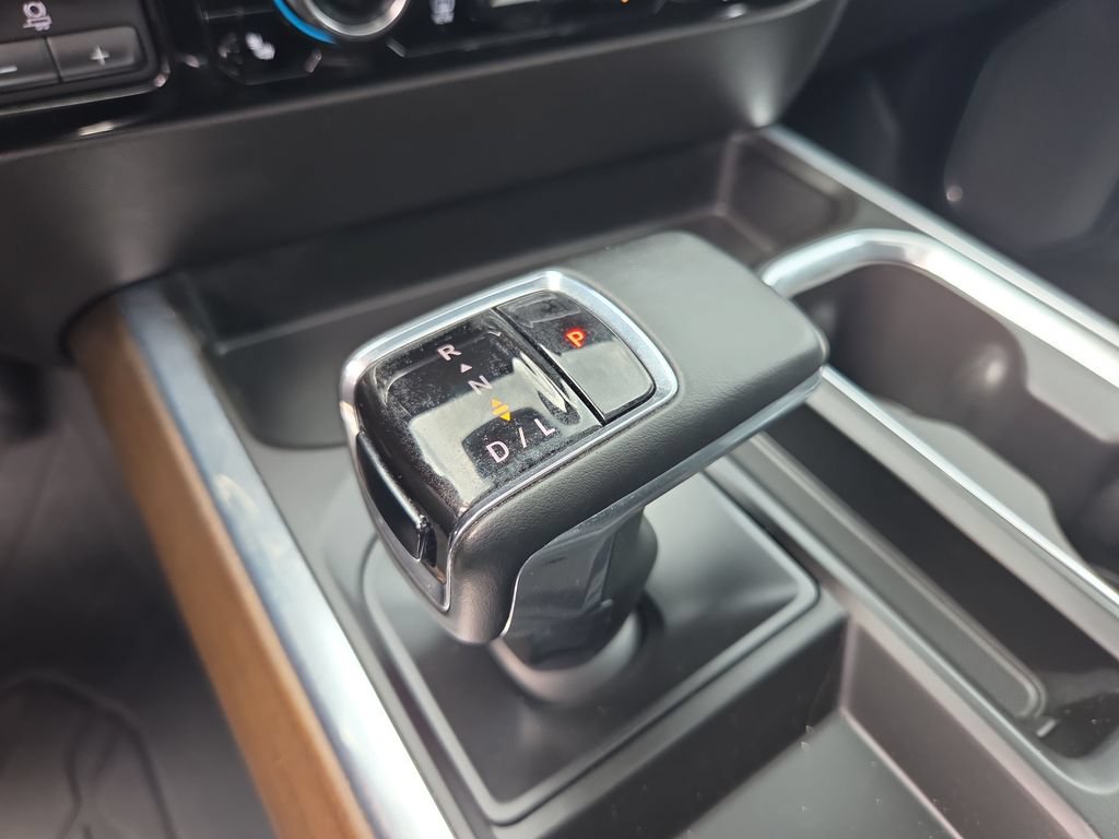 Certified 2024 Chevrolet Silverado 1500 High Country w/ High Country Premium Package AWD/4WD image 23