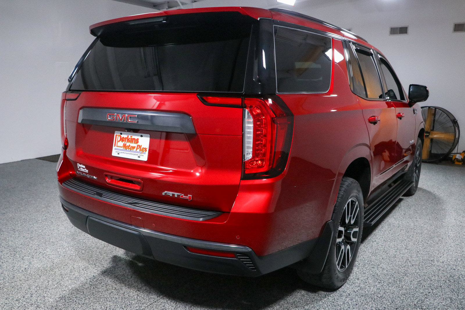 Used 2023 GMC Yukon AT4 w/ Max Trailering Package AWD/4WD image 7