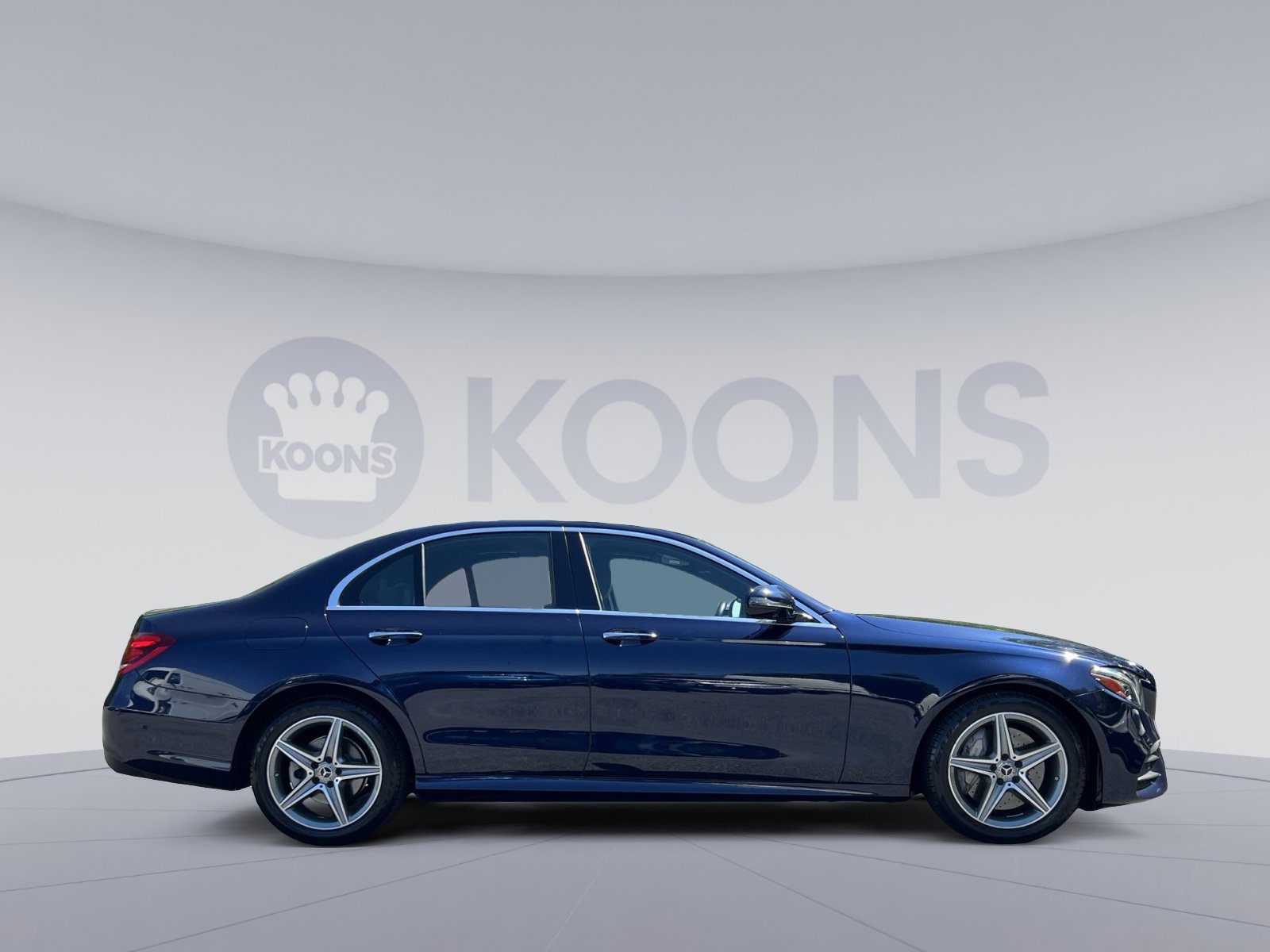 Used 2019 Mercedes-Benz E 300 4MATIC image 12
